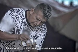 América: Comercial en contra de las adicciones usa persona con la playera del equipo