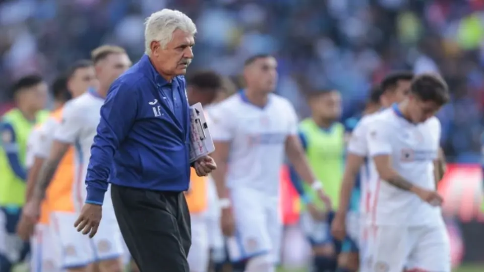 Comisión Disciplinaria multó a Tuca Ferretti por declaraciones en contra del arbitraje