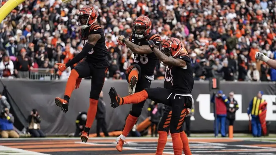 NFL: Joe Mixon se burla del volado de Playoffs con festejo ante Ravens