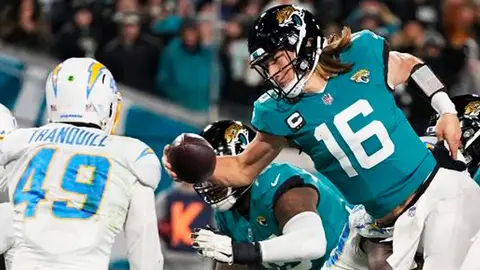 NFL: Trevor Lawrence logró redimir desastrosa actuación para guiar a los Jaguars a Ronda Divisional