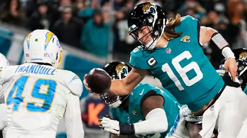 NFL: Trevor Lawrence logró redimir desastrosa actuación para guiar a los Jaguars a Ronda Divisional