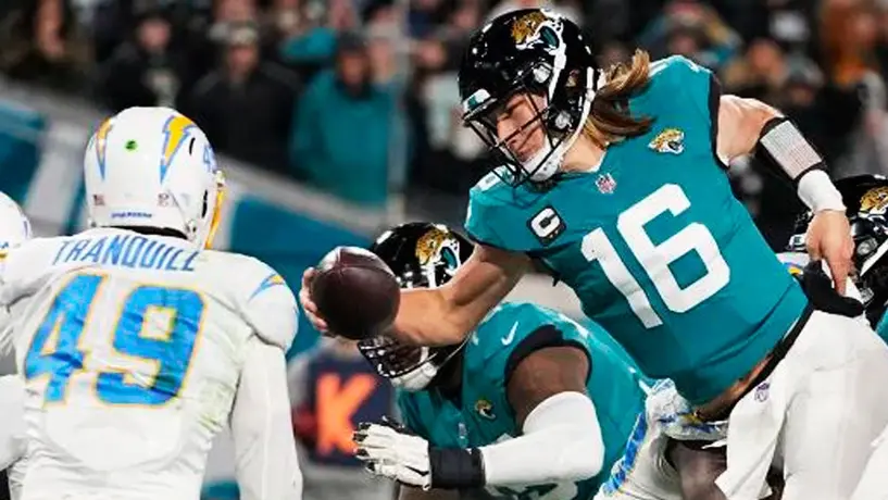 NFL: Trevor Lawrence logró redimir desastrosa actuación para guiar a los Jaguars a Ronda Divisional