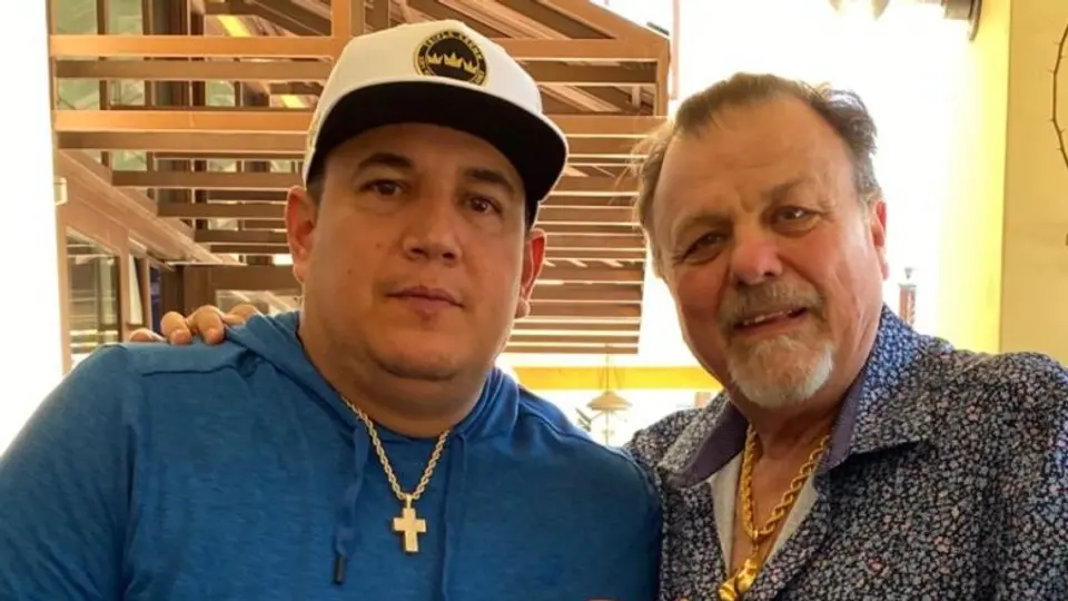 Team Canelo fue buscado por el mánager de Benavidez para una pelea por el Campeón Unificado