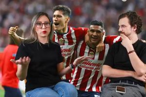 Podcast "Los maletas del Deporte": "Chivas se volvió un equipo de marketing chafón, muy chafón'