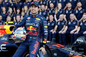 Helmut Marko por fin reconoció a Checo Pérez: ‘Nunca se derrumbó, hizo una gran actuación’