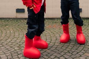 Astro Boy: ¿Cuánto cuestan las famosas botas rojas que lanzó MSCHF?