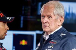 Helmut Marko arremete contra Checo Pérez por chocar en las Qualys: 'Fue un error estúpido'