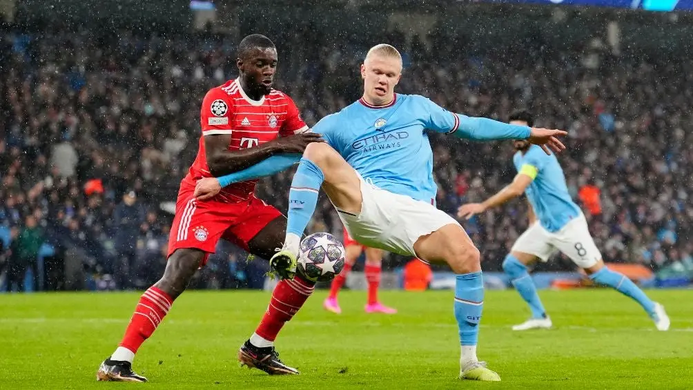 Upamecano tuvo un juego complicado vs Manchester City | AP