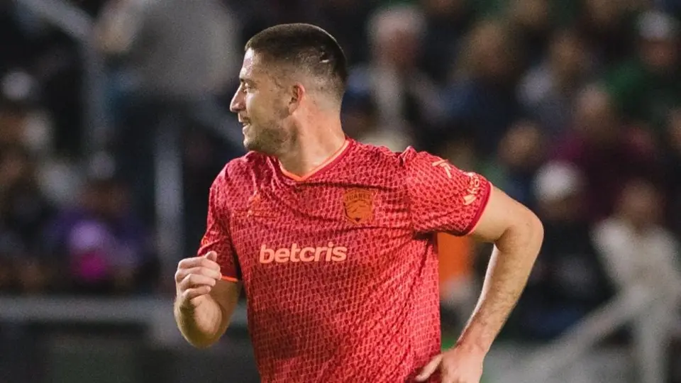Santiago Ormeño salió llorando tras lesionarse en el juego ante Mazatlán