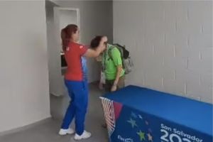 Centroamericanos 2023: Atleta cubana 'desafía' el reglamento y devuelve medalla a mexicana