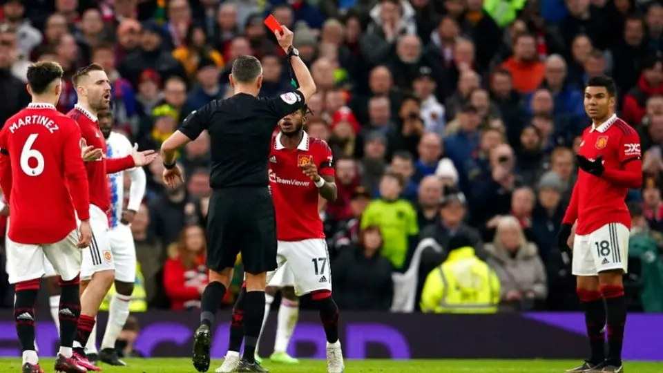 Premier League: Casemiro fue expulsado en el triunfo del Manchester United sobre el Crystal Palace