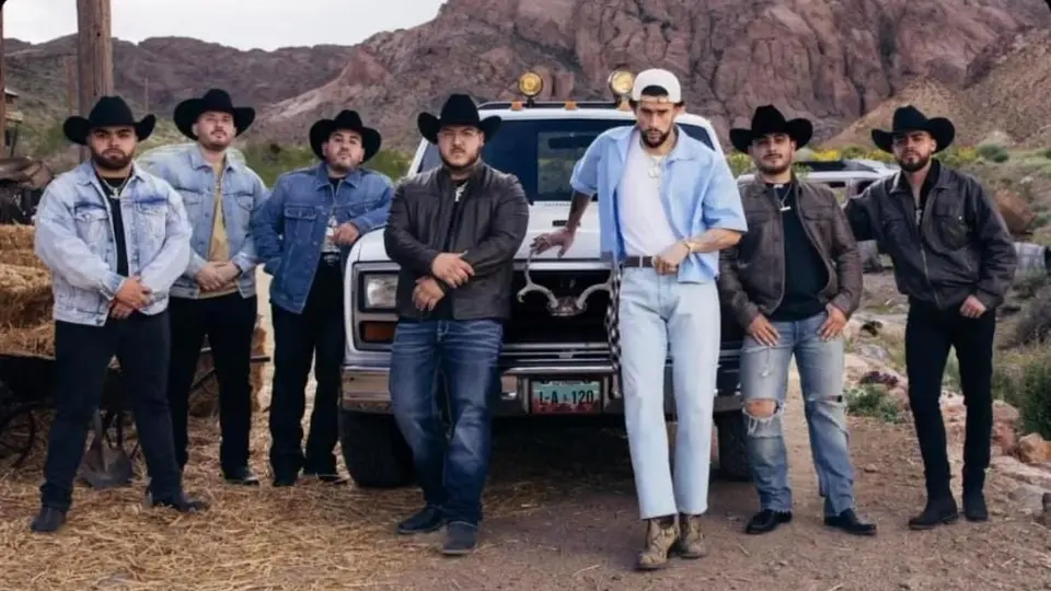 Bad Bunny y Grupo Fontera son todo un éxito con 'Un x100to'