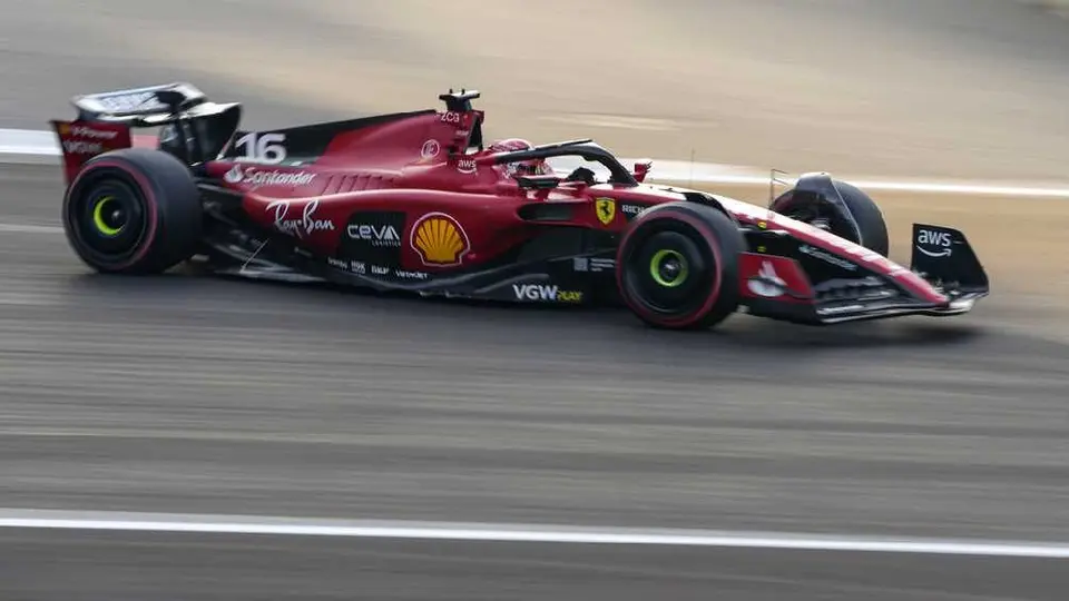 Checo Pérez quedó tercero en la Qualy, Charles Leclerc se lleva la Pole en Bakú