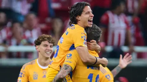 Diego Lainez asegura que Chivas 'estaban agrandados al medio tiempo': 'No hay que hablar antes de tiempo'