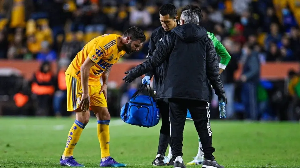Tigres: Gignac se ausentó del entrenamiento tras recibir balonazo y ser llevado al hospital