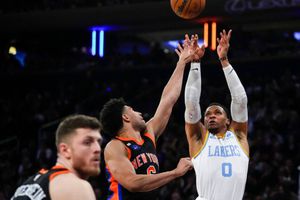 NBA: Lakers salen del ‘bache’ y LeBron ya es el cuarto histórico en asistencias