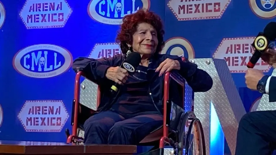 CMLL: Irma González, la primera luchadora en recibir distinción en Homenaje a Dos Leyendas