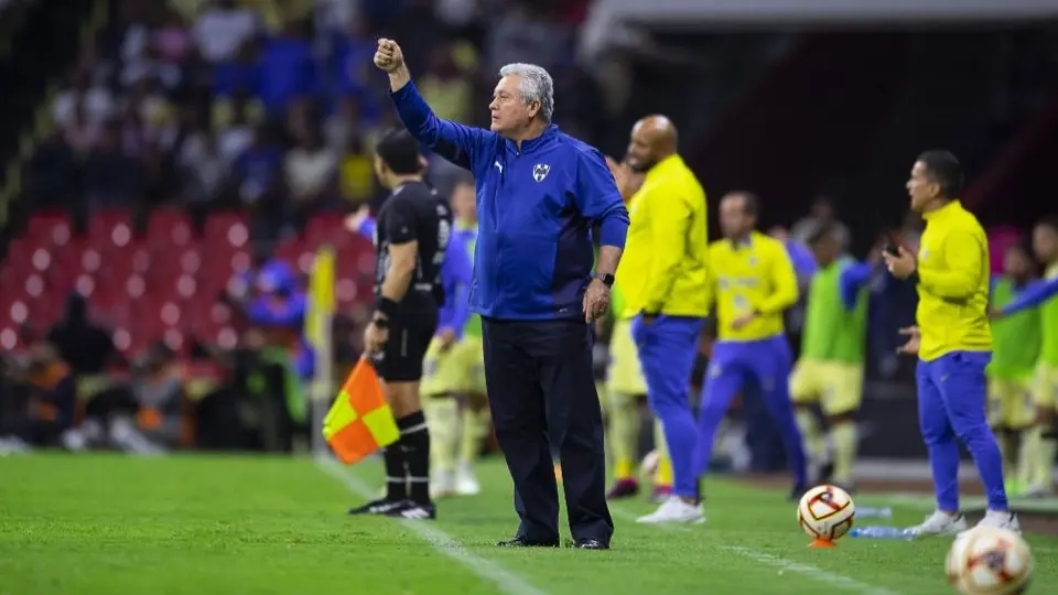Vucetich afirma que Joao Rojas no debió cobrar el penal vs América: 'No fue decisión mía'