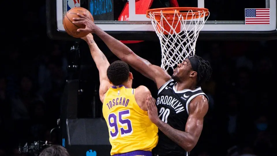 NBA: Juan Toscano deja a los Lakers para ser transferido al Jazz de Utah