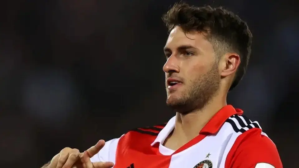 Sevilla y el interés por Santi Giménez va en aumento: ¿Cuánto tendrán que pagar por el 'Bebote'?