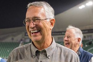 Ricardo Salinas respondió y se burló de la la 'Cotorrisa': '¿Cobran por lo que hacen?'