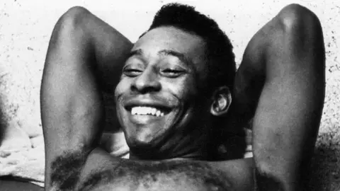 Pelé, hombre fuera de serie y con 'su nombre' como marca registrada