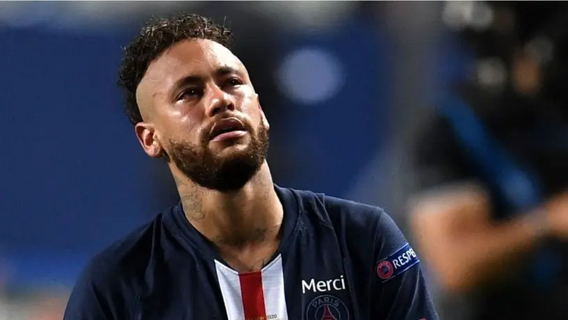 PSG: Neymar no se salvó y fue increpado por ultras en su casa
