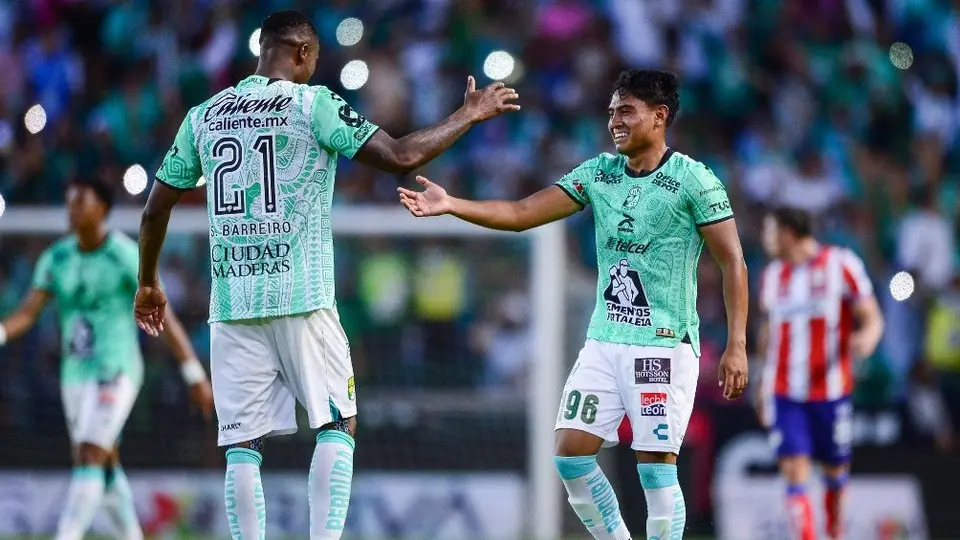 León venció a Atlético de San Luis de último momento y suma cinco partidos al hilo sin perder