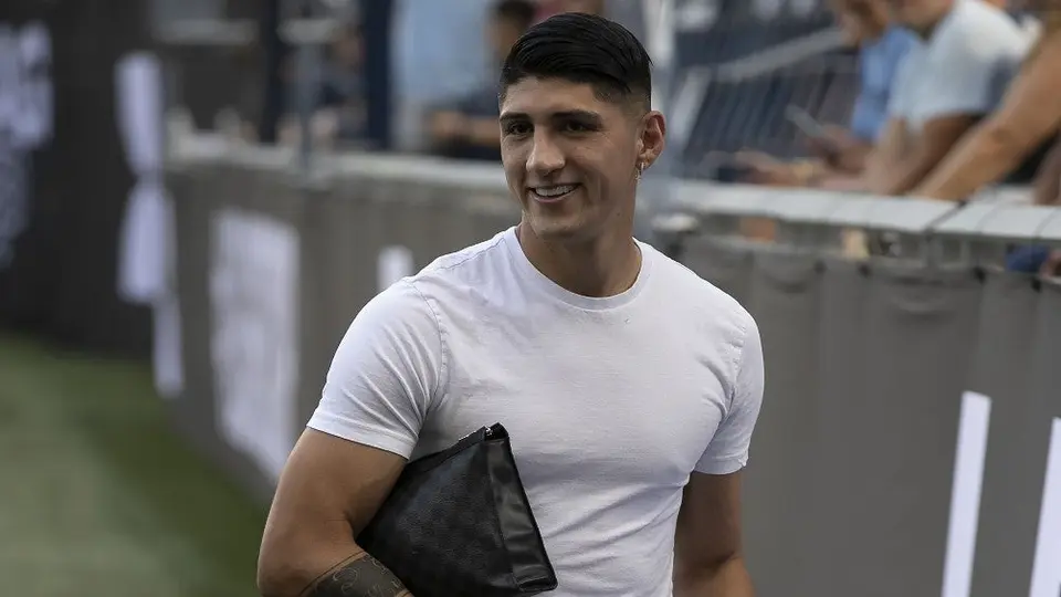 Fichaje de Alan Pulido con Cruz Azul se complica y La Máquina empieza a buscar otras opciones
