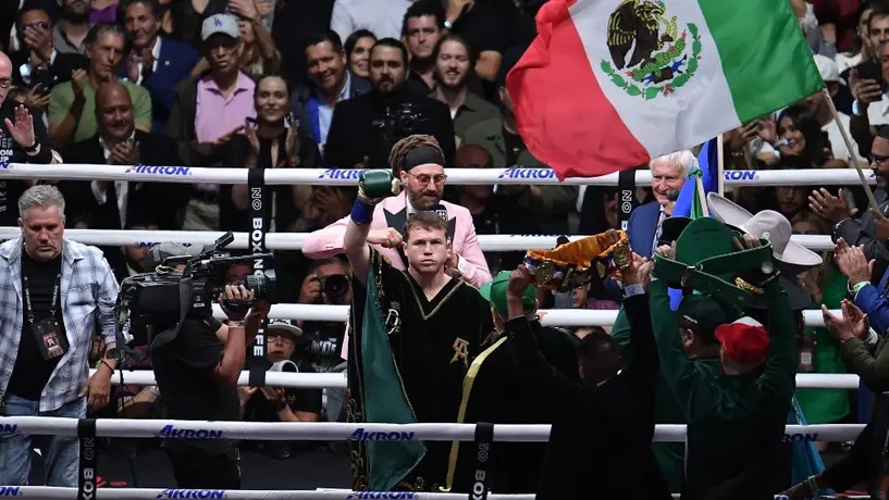 Madre pide apoyo a Canelo Álvarez para pagar tratamiento de su hija de 12 años que padece lyme