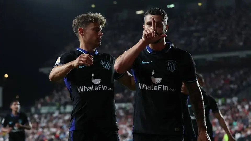Atlético de Madrid vence al Rayo y acecha al Real Madrid en La Liga