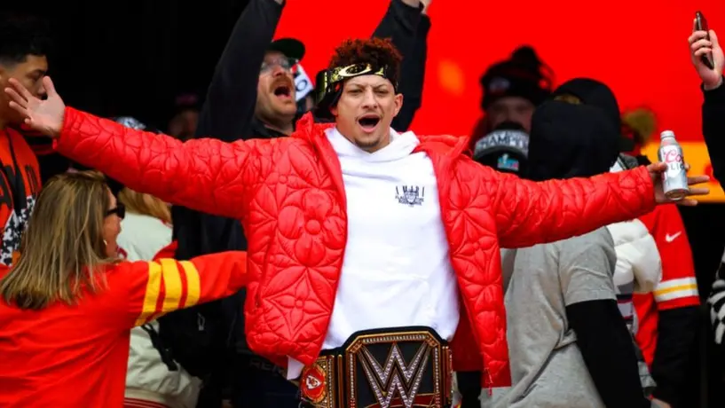 Tom Brady defendió a Patrick Mahomes por polémica en festejo: ‘Es un comportamiento apropiado’