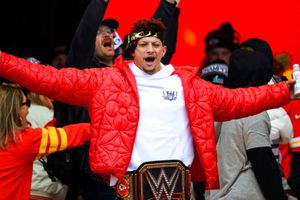 Tom Brady defendió a Patrick Mahomes por polémica en festejo: ‘Es un comportamiento apropiado’