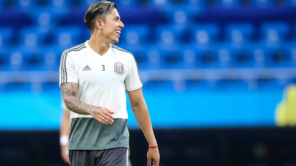 Carlos Salcedo desea volver al Tri con Diego Cocca