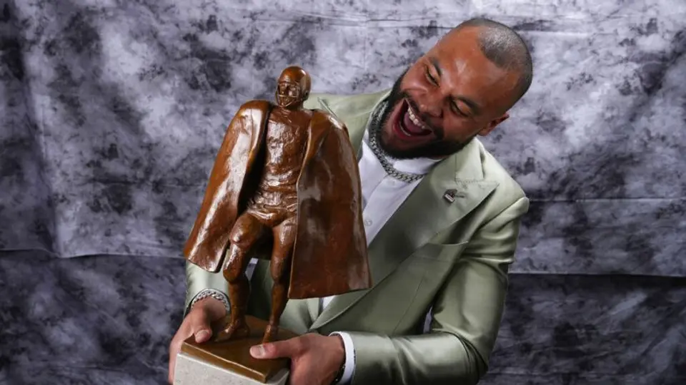NFL Honoros: Dak Prescott se llevó el premio Walter Payton al Hombre del Año