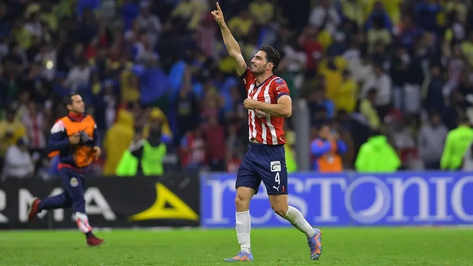 Pollo Briseño tras vencer a América: 'Fue un pin… partidazo, somos un pu… grupo cab…'