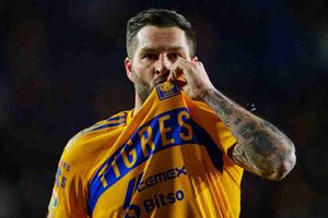 Gignac aseguró que el Clásico Regio es más pasional que el Marsella vs PSG