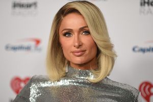 Paris Hilton anunció que dio a luz a su primer hijo