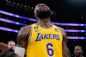 LeBron James aseguró que continuará por más tiempo: 'Sé que puedo jugar un par de años más'