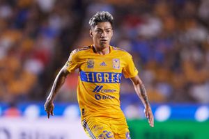 Raymundo Fulgencio lanzó insultos a Rayados durante los festejos por el título