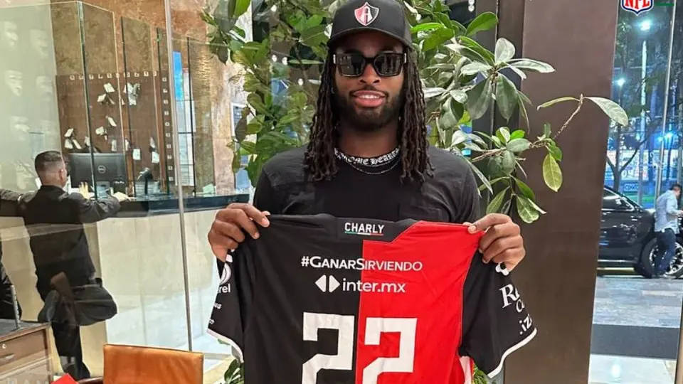 Najee Harris es nuevo fanático del Atlas previo al Clásico Tapatío en Liguilla