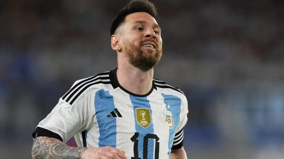 Lionel Messi y Dibu Martínez se emocionan hasta las lágrimas previo al Argentina vs Panamá