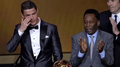 Cristiano Ronaldo: Vendió el Balón de Oro que Pelé le entregó