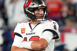 Tom Brady sobre su futuro: ‘Si supiera qué car…voy a hacer, ya lo habría hecho’