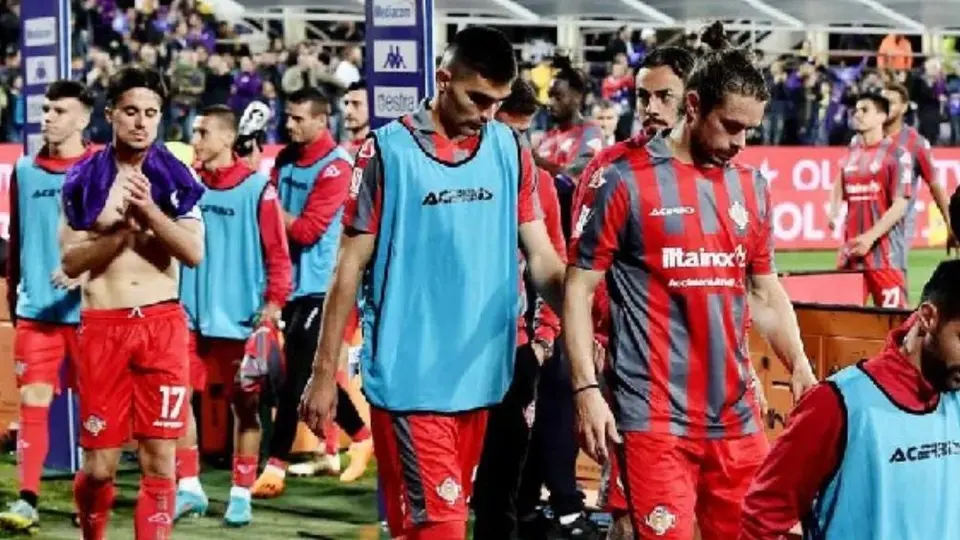 Copa Italia: Con Johan Vásquez en la banca, Cremonese quedó eliminado en Semifinales