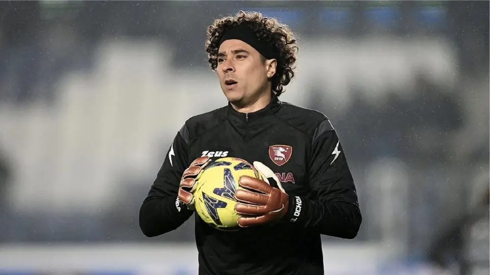 Guillermo Ochoa está cerca de renovar su contrato con Salernitana