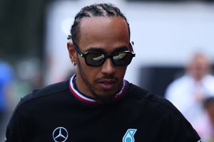 Francia: Lewis Hamilton defendió a jugadores galos que sufrieron insultos racistas