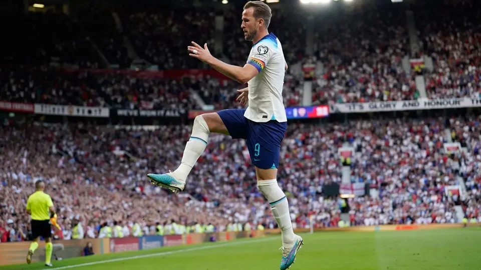 Inglaterra no tiene piedad y golea a Macedonia del Norte
