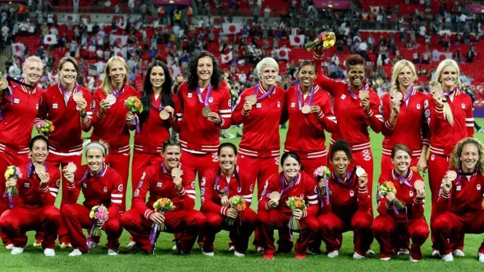 Canadá iguala salario entre selección de futbol varonil y femenil