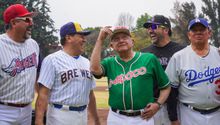 AMLO y su ‘dream team’ de beisbol empató con el IMSS: “Los vamos a macanear”